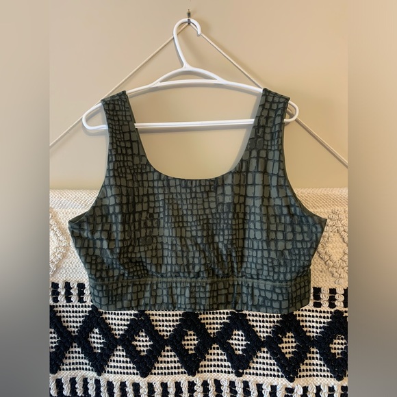 Fabletics Sports Bra - Reversible - Picture 2 of 9